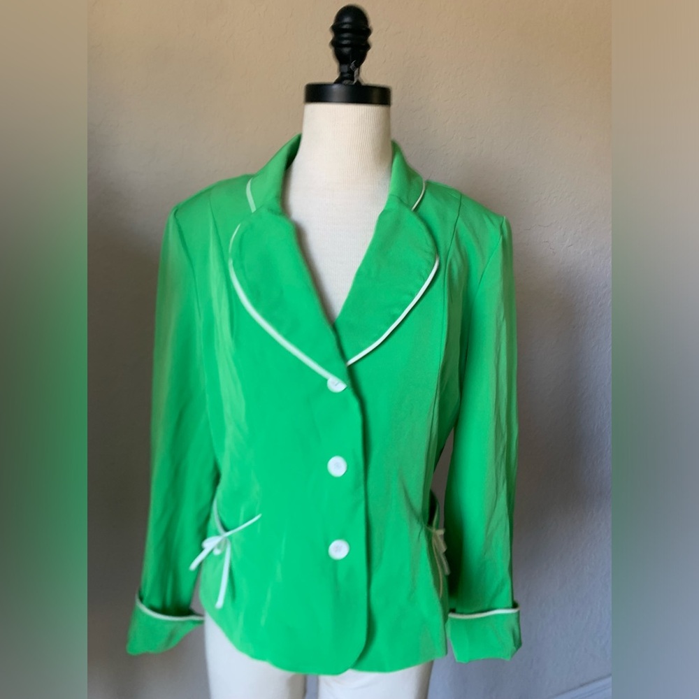 T. Milano Green Women's suit blazer Jacket with pockets Size 12